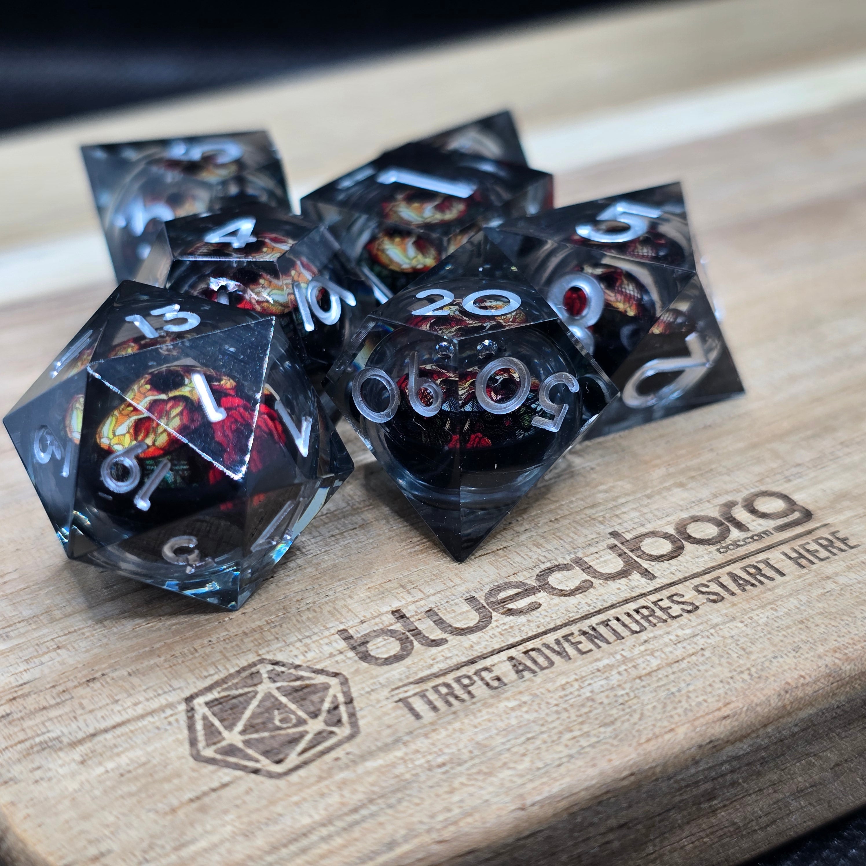 Skull Black - Liquid Core Resin Dice Set