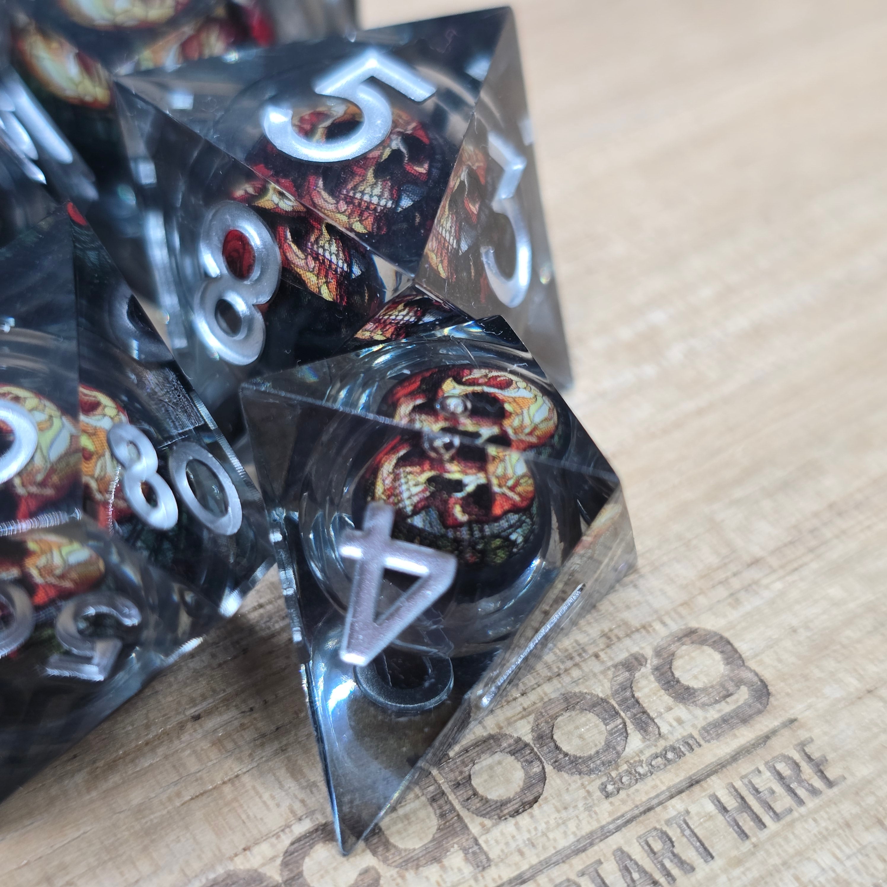 Skull Black - Liquid Core Resin Dice Set