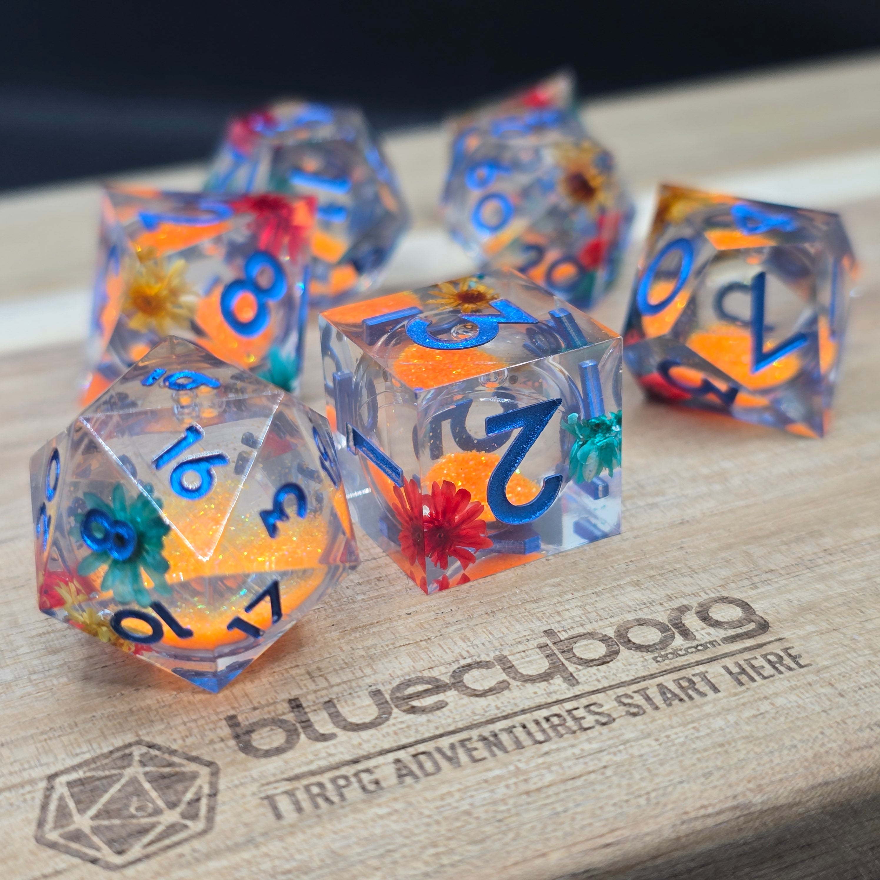 Quicksand Glow Floral Orange - Liquid Core Resin Dice Set