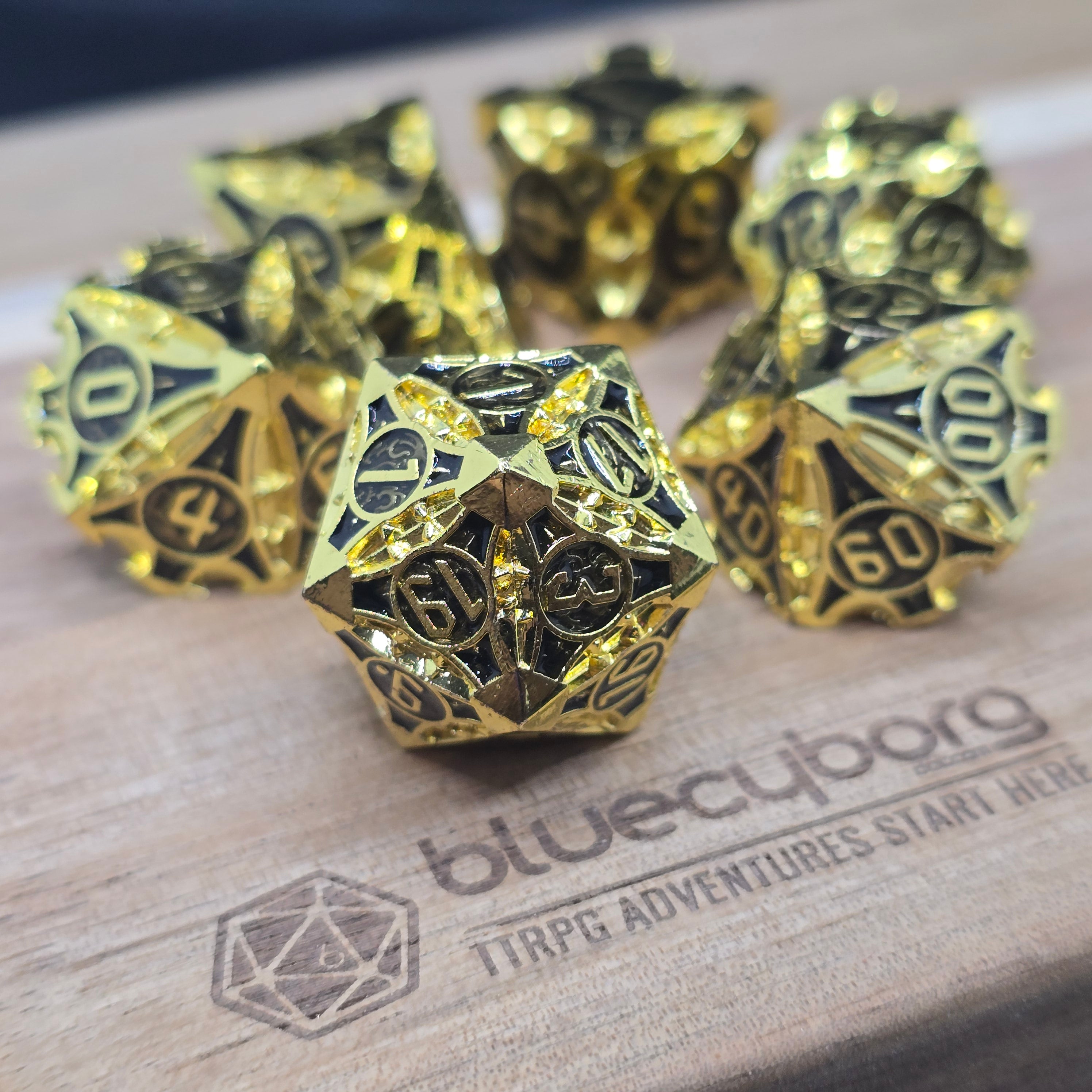 Morning Star - Golden Black - Metal Dice Set