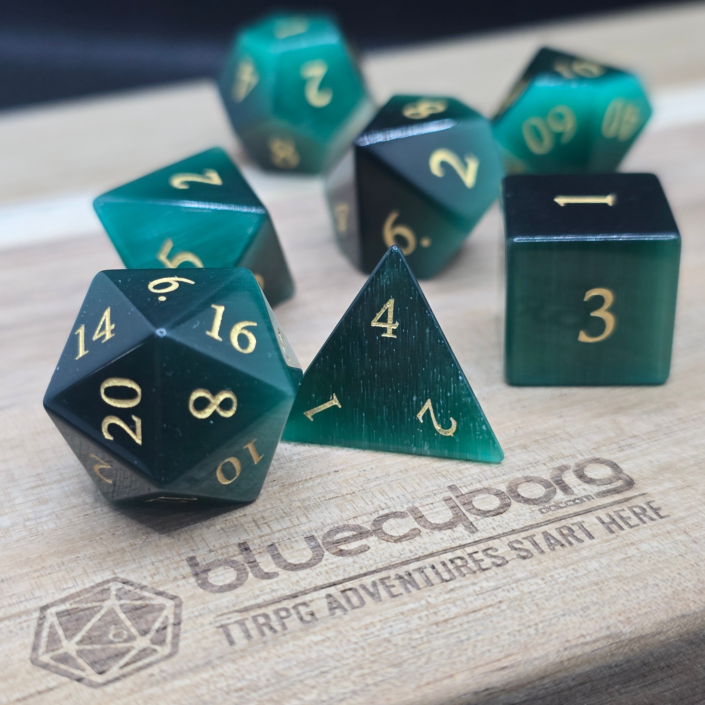 Cat's Eye - Green - Glass Dice Set