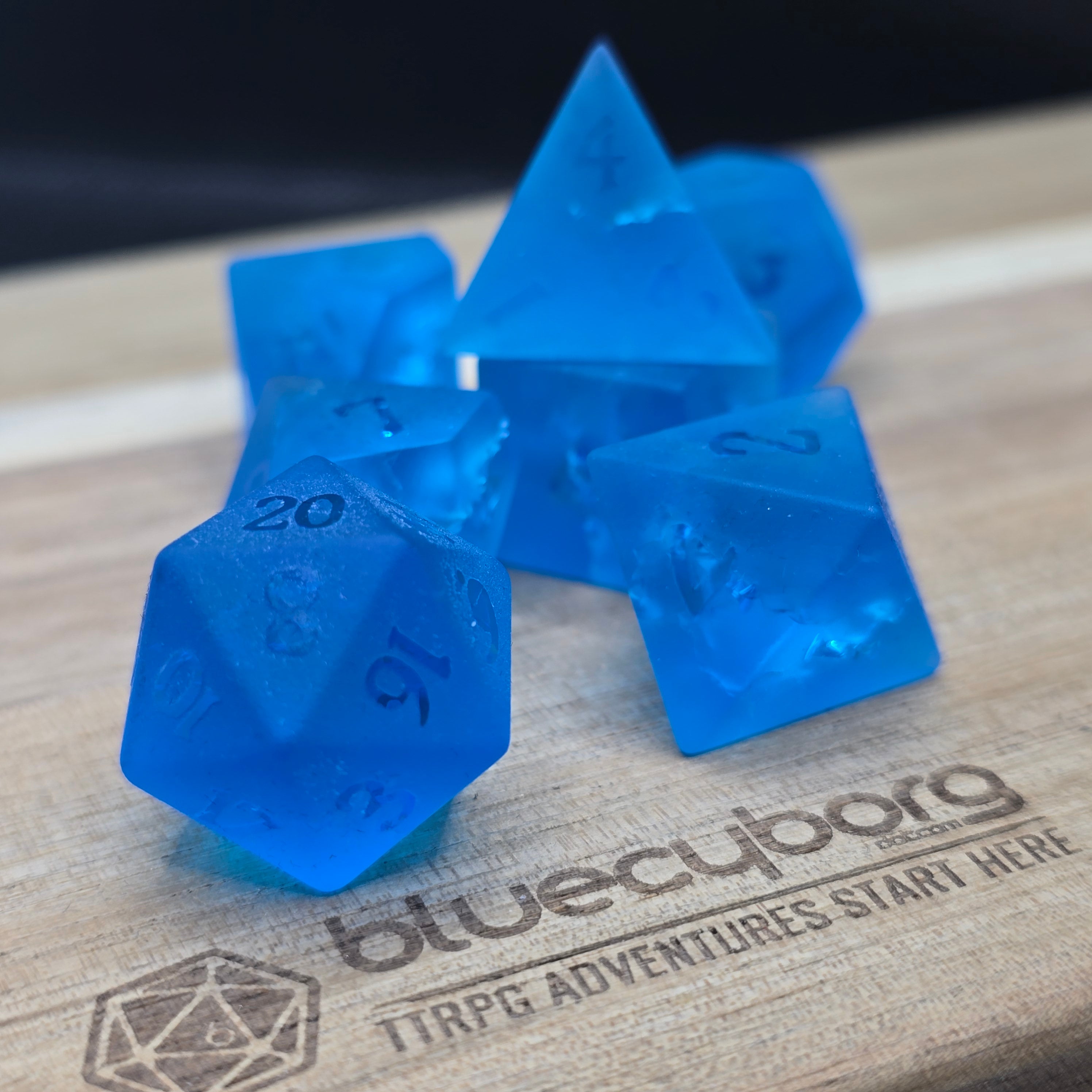 Cracked Blue Glass - Glass Dice Set
