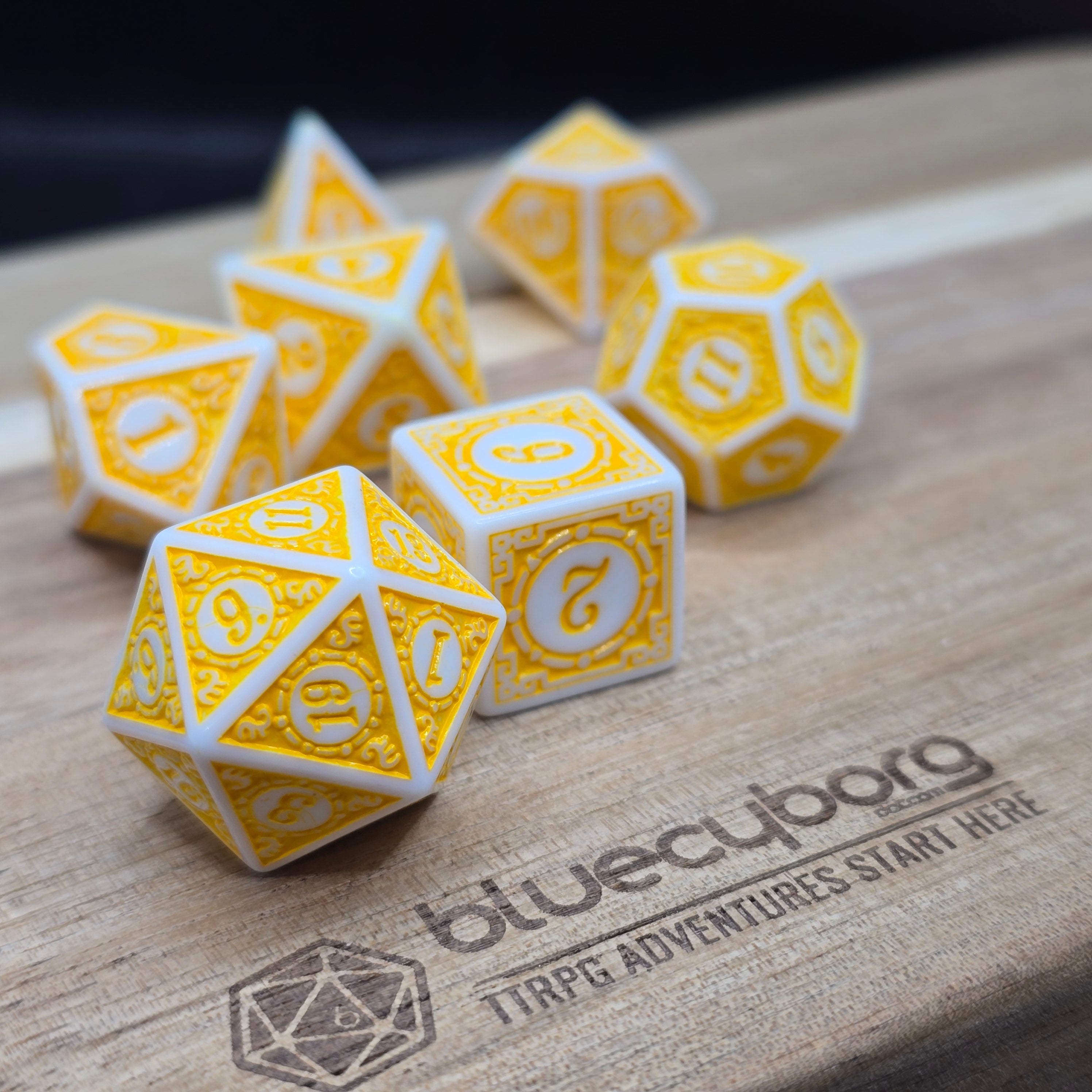 Auraflux - Arcane Orbits - Acrylic Dice Set