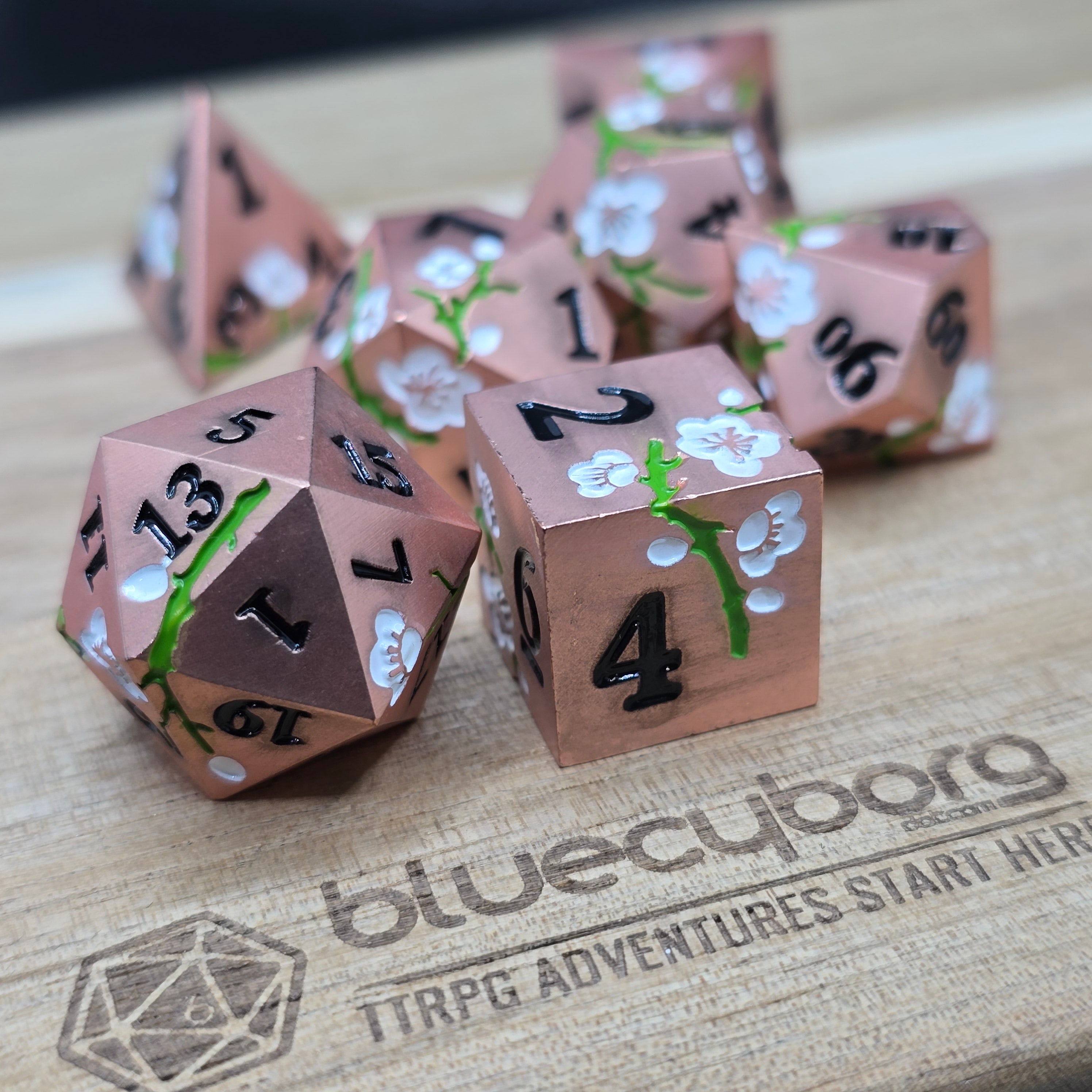 Floral - Golden White Flower - Floral Themed - Metal Dice Set