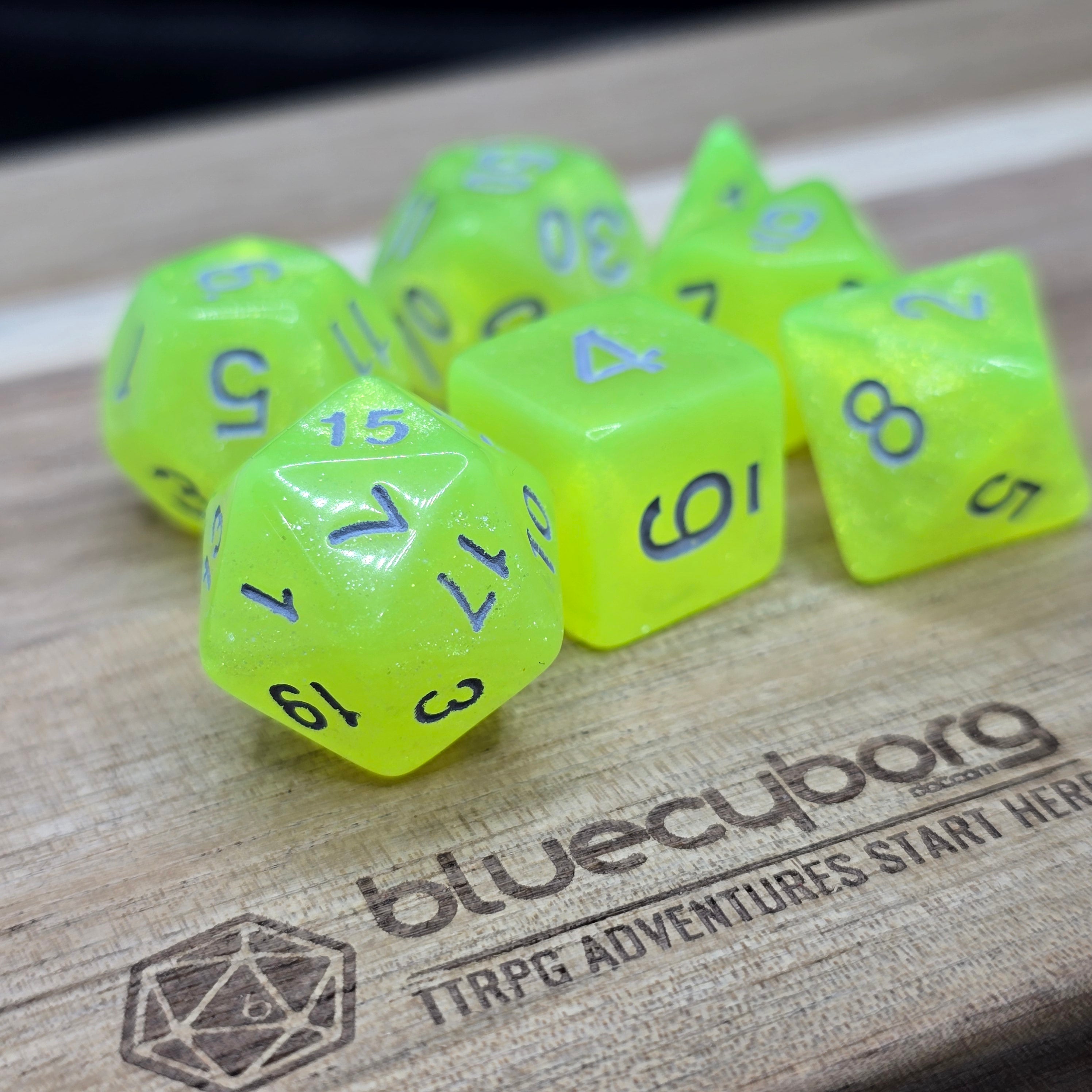 Radiant Spoor - Acrylic Dice Set