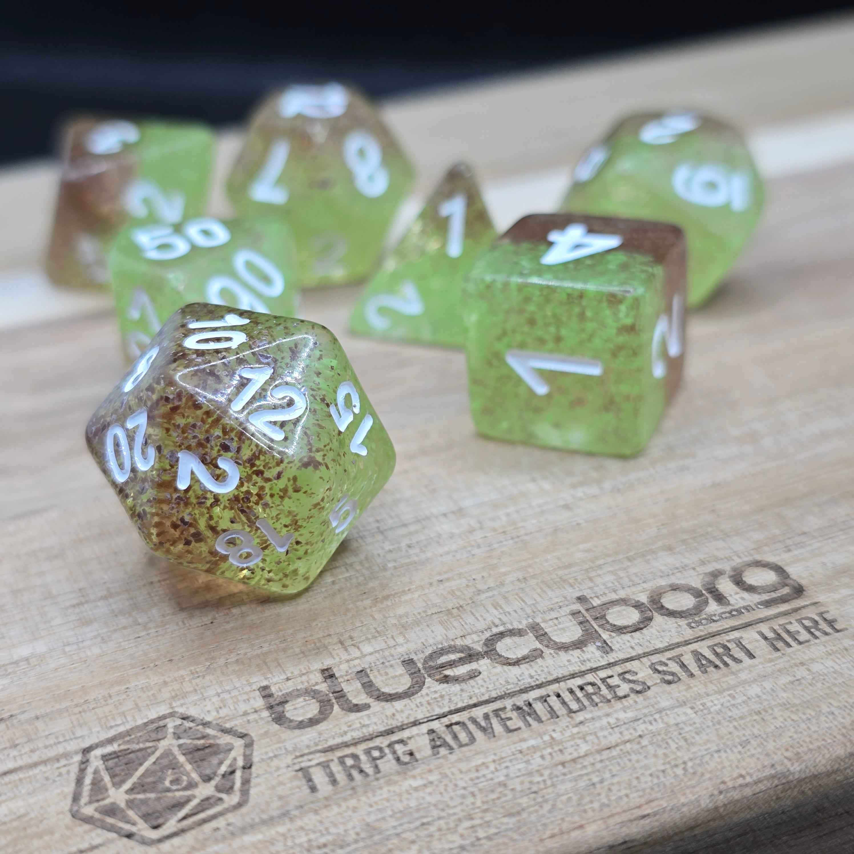 Treasurelight - Glitter Layered - Acrylic Dice Set