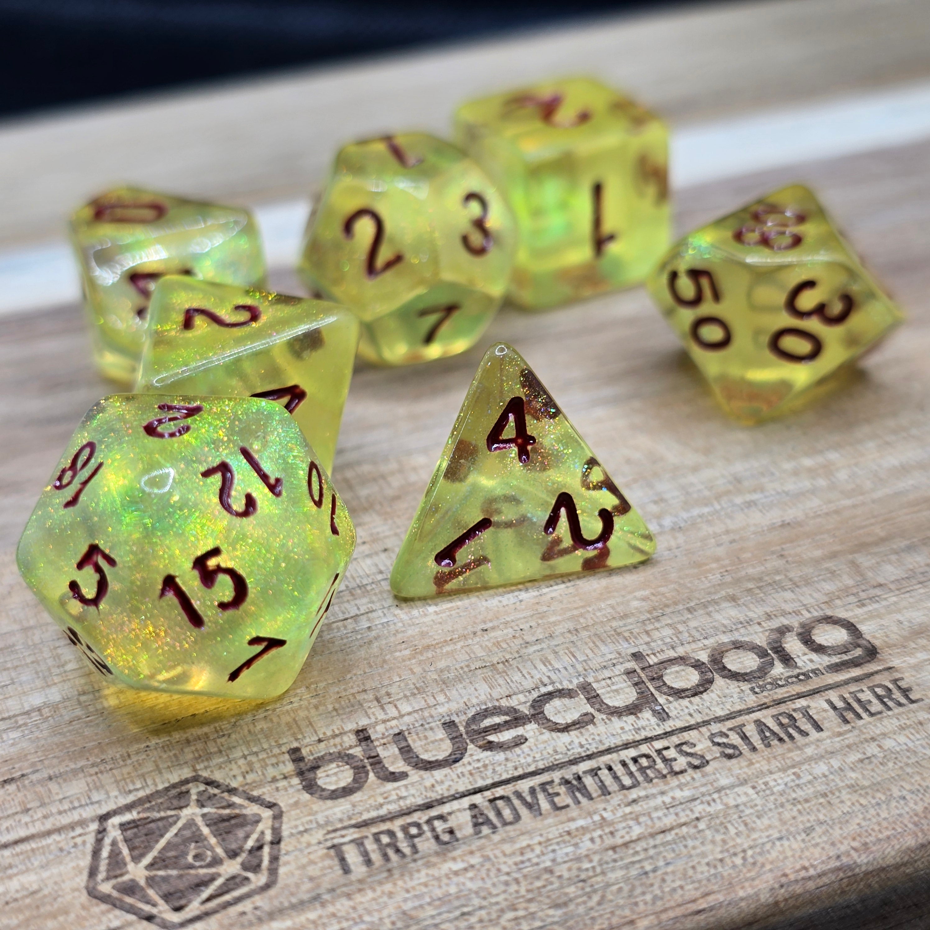 Lumenflare - Mythic -Acrylic Dice Set