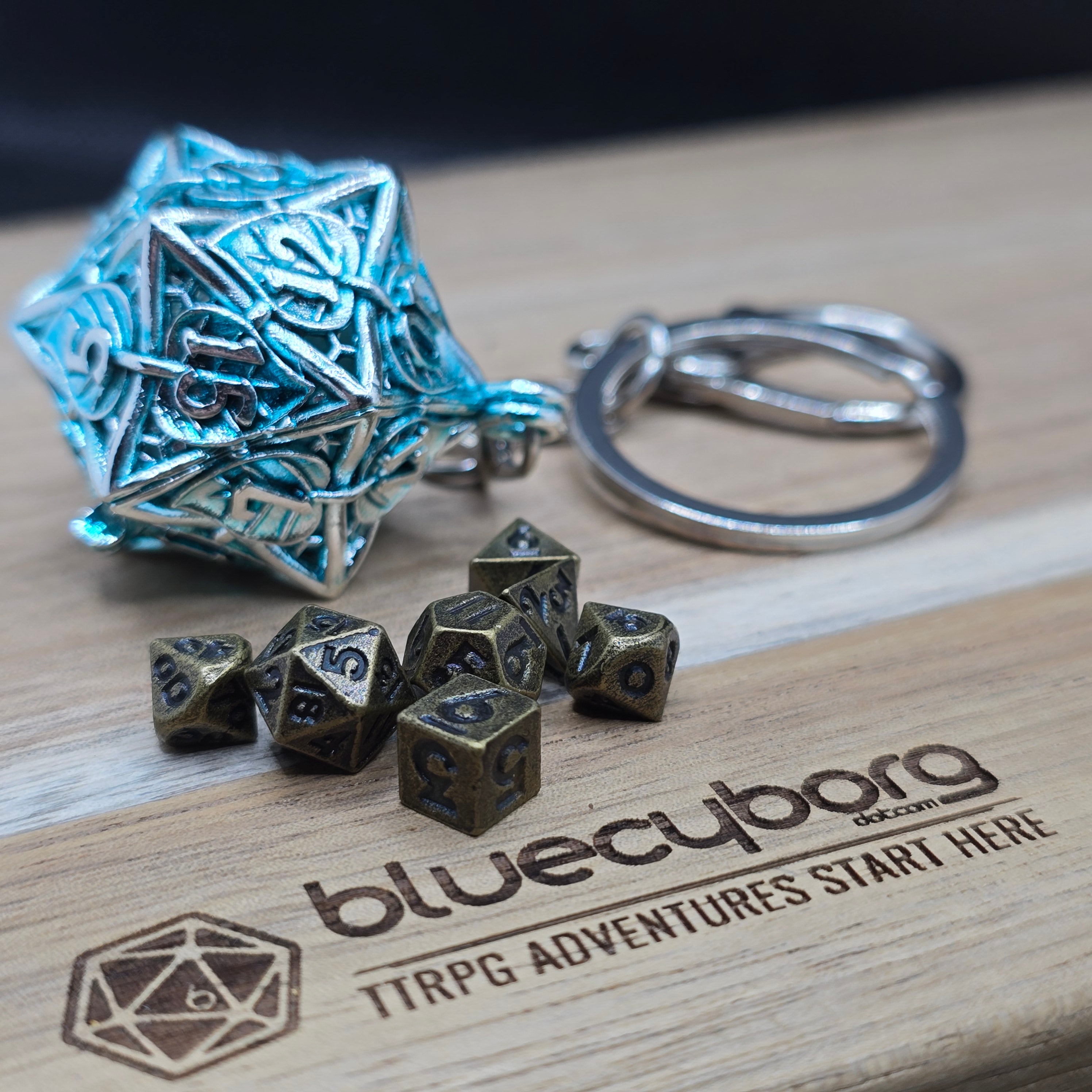 Leaves D20 - Turquoise - Mini Metal Dice Set With Keyring Case
