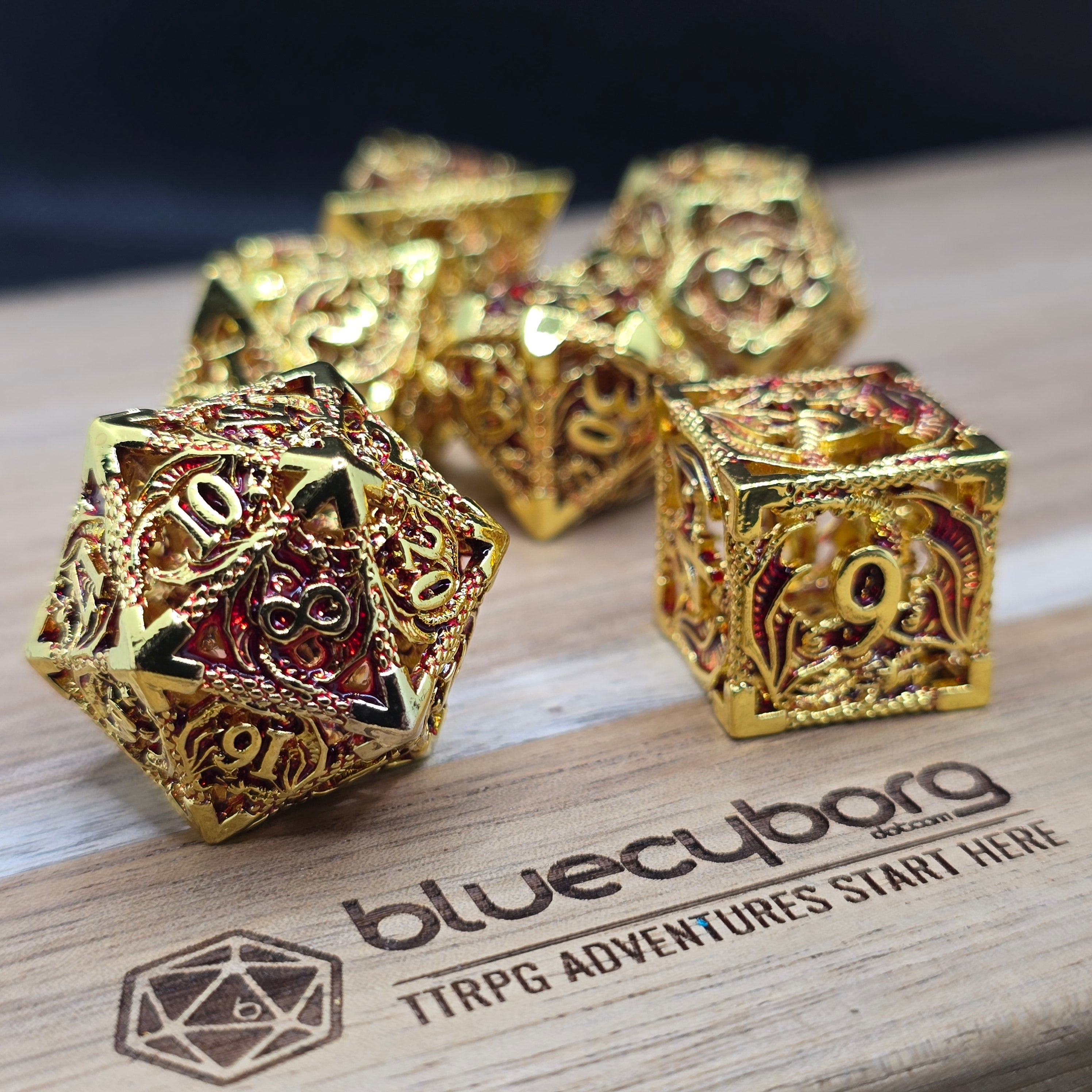 Dragon - Gold / Red - Hollow - Metal Dice Set