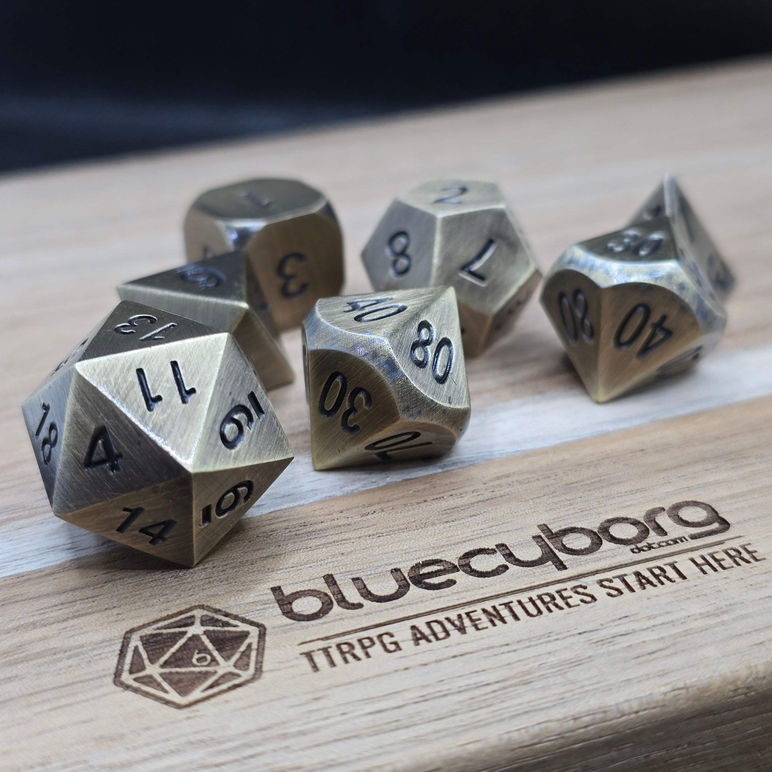 Ancient Bronze Minimalistic - Metal Dice Set