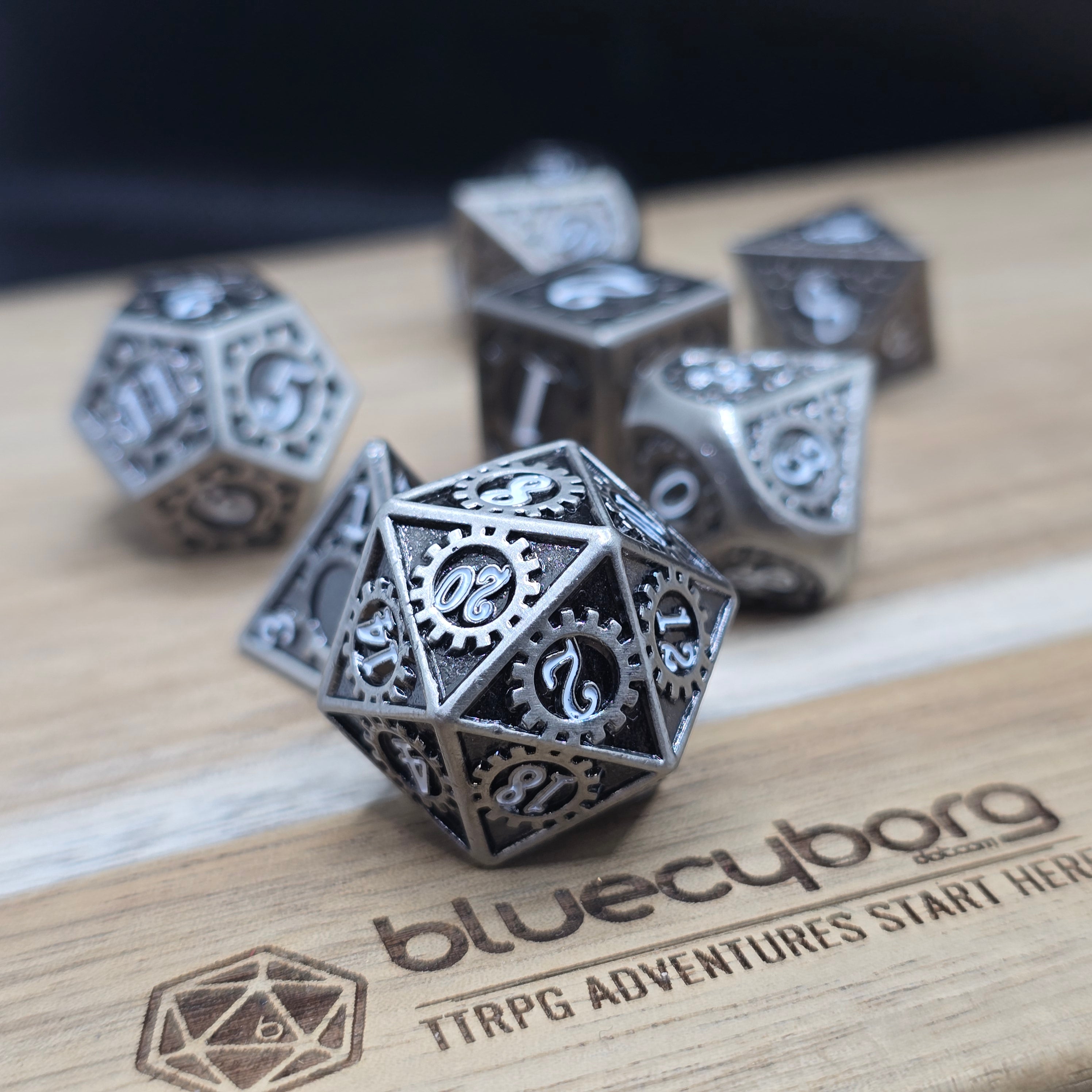Clockwork Relic - Antique Silver - Metal Dice Set