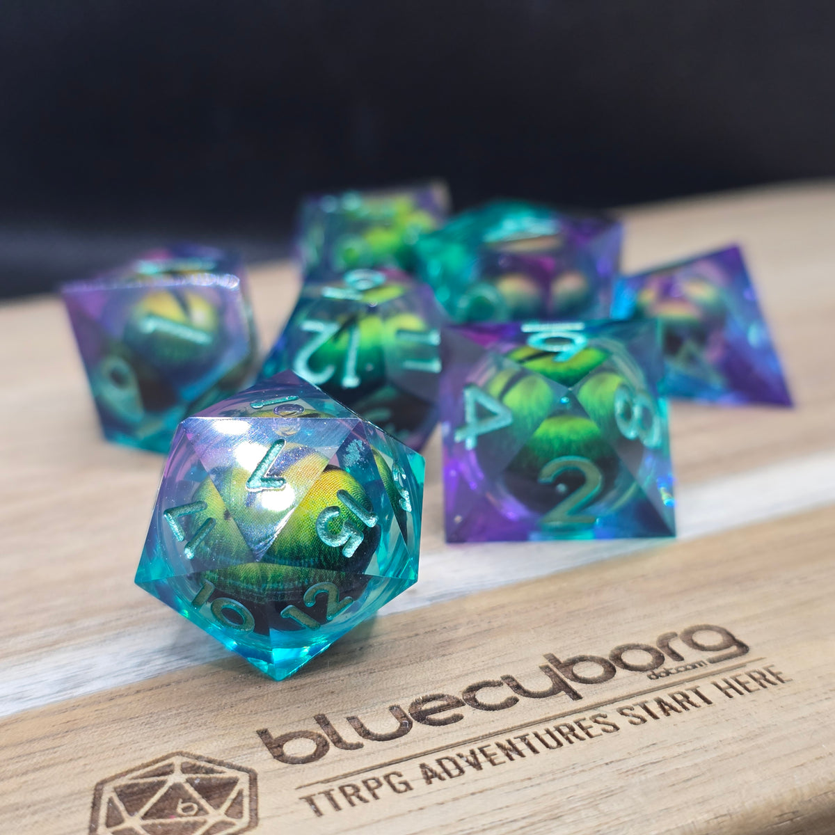 Dragon Eye Orchid Green - Moving Eye - Liquid Core Resin Dice Set