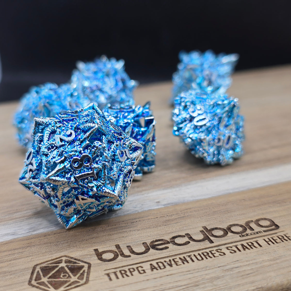 Froststeel Fractured Ore Dragon - Hollow Metal Dice Set