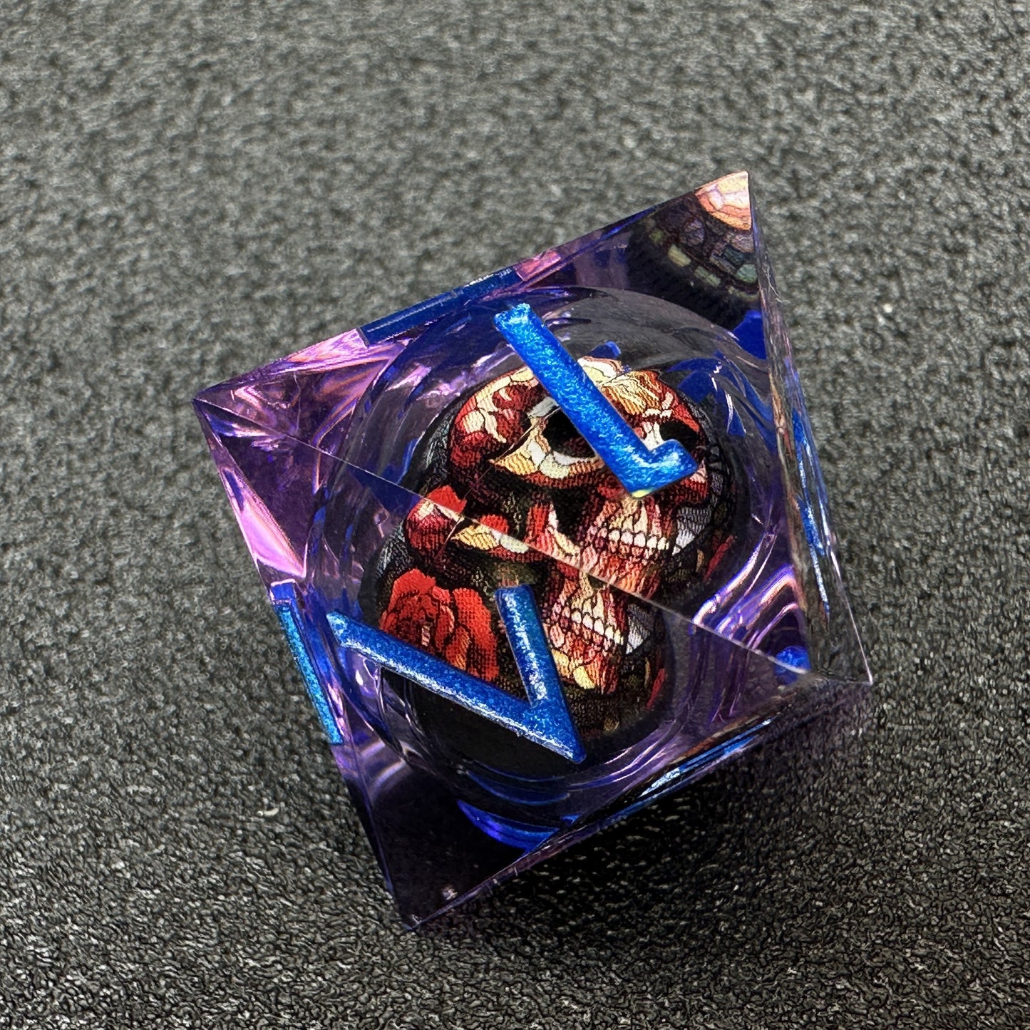 Liquid Core Dice Set - Skull Purple