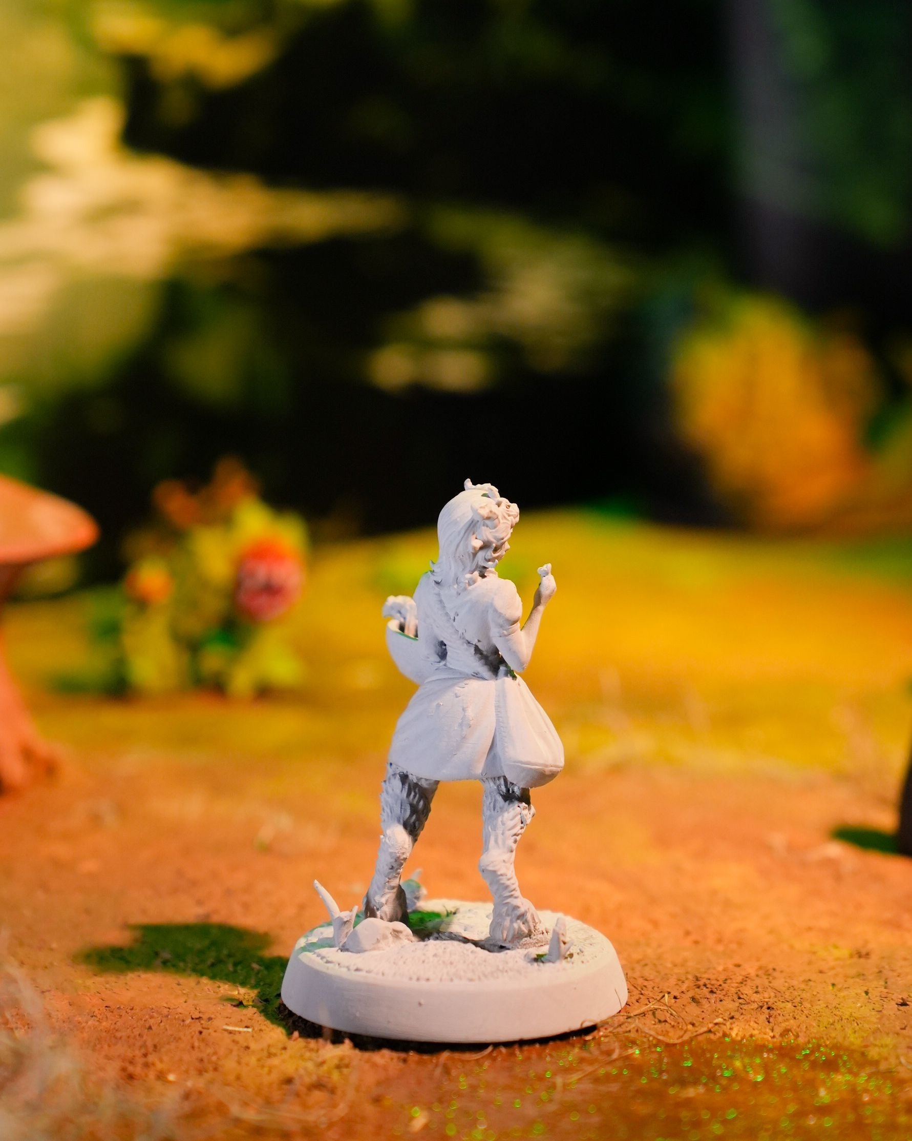 Ferne - 32mm / 75mm Scale Miniature