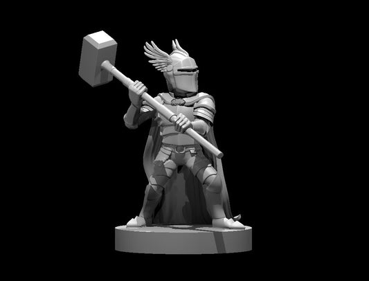 Gnome Male Paladin with Maul 28mm Scale Miniature
