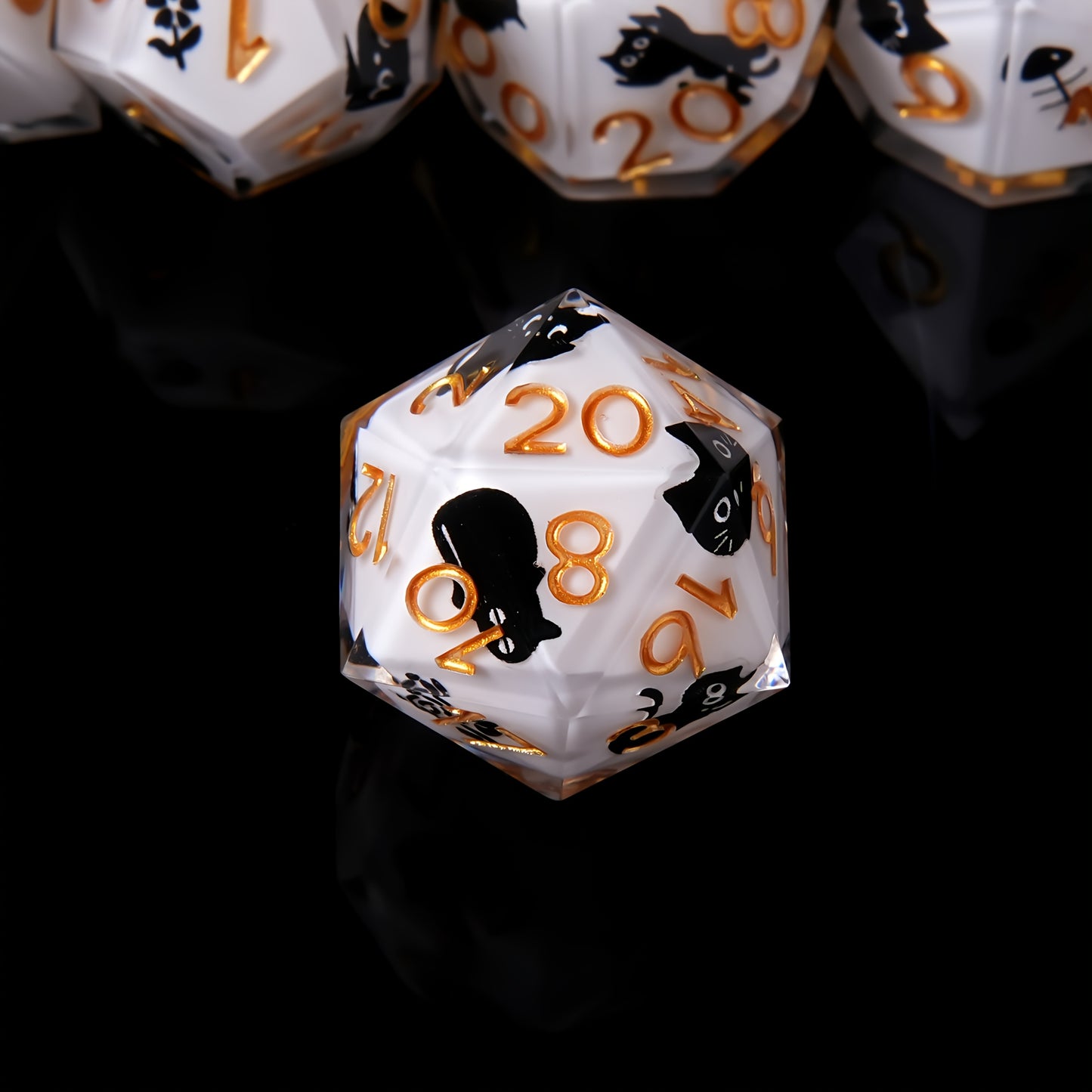 Kitties & Cream - Shell Resin Dice Set