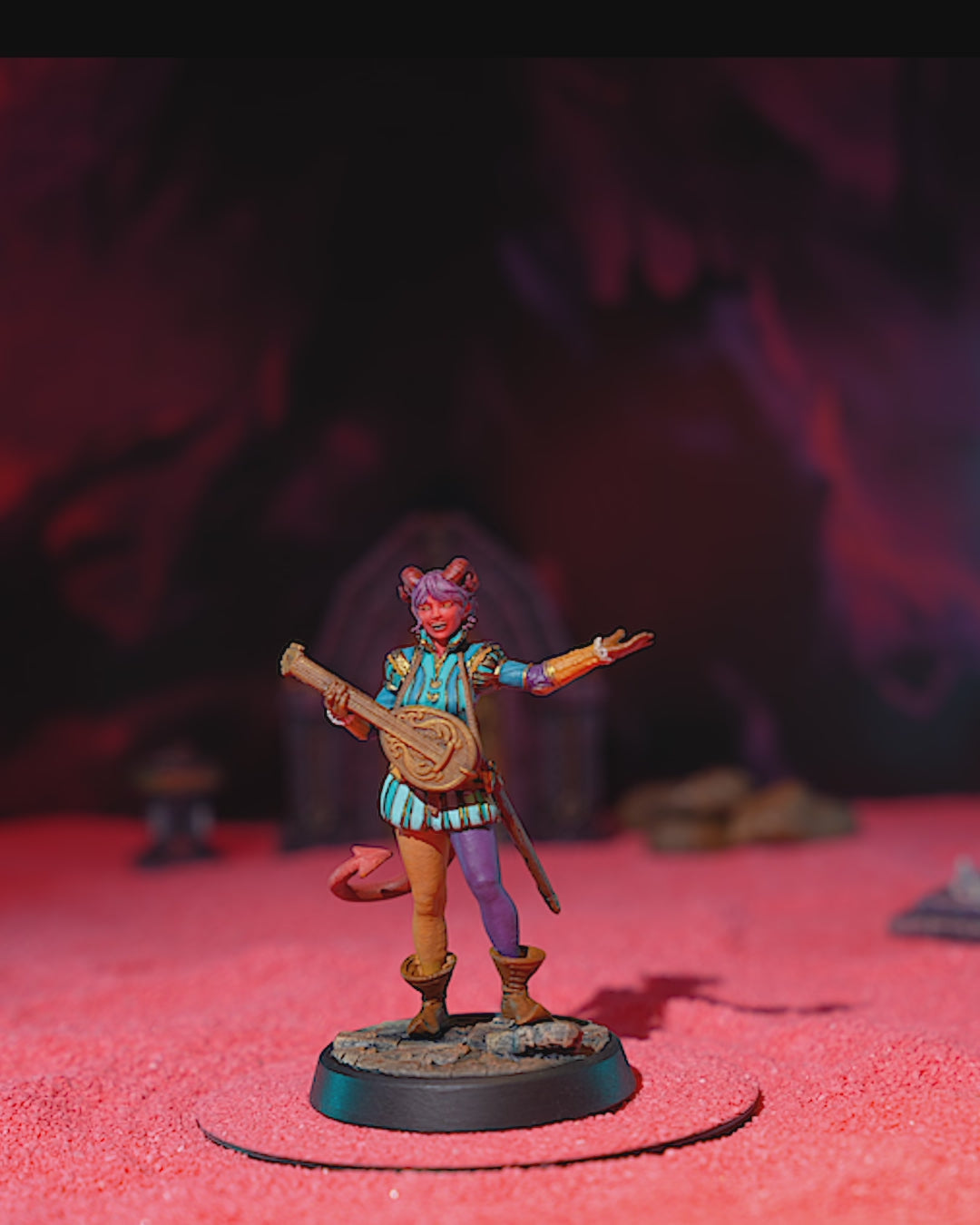 Sigrid Yalve - Tiefling Bard - 32mm / 75mm Scale Miniature