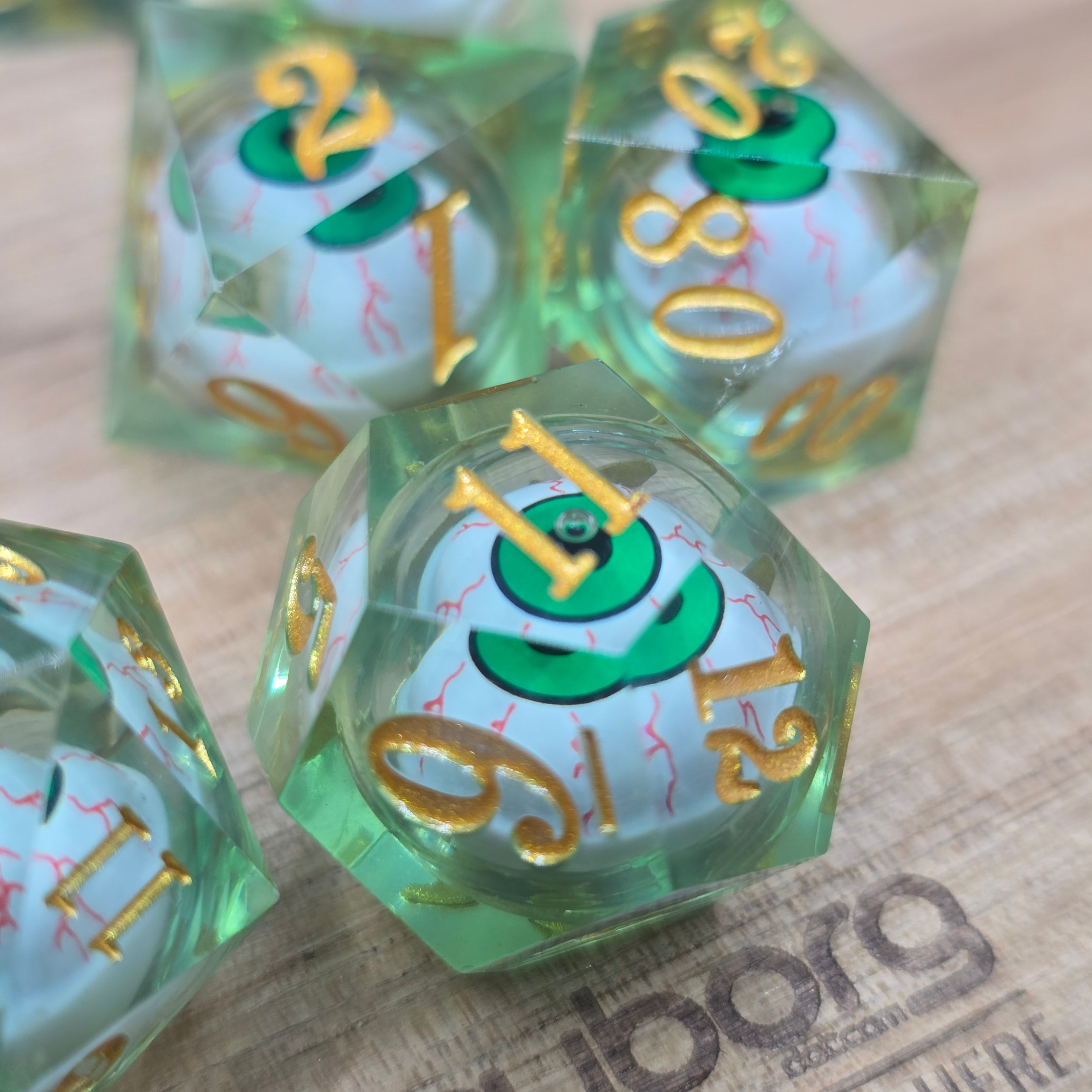 Ogre Eye Light Green - Moving Eye - Liquid Core Resin Dice Set