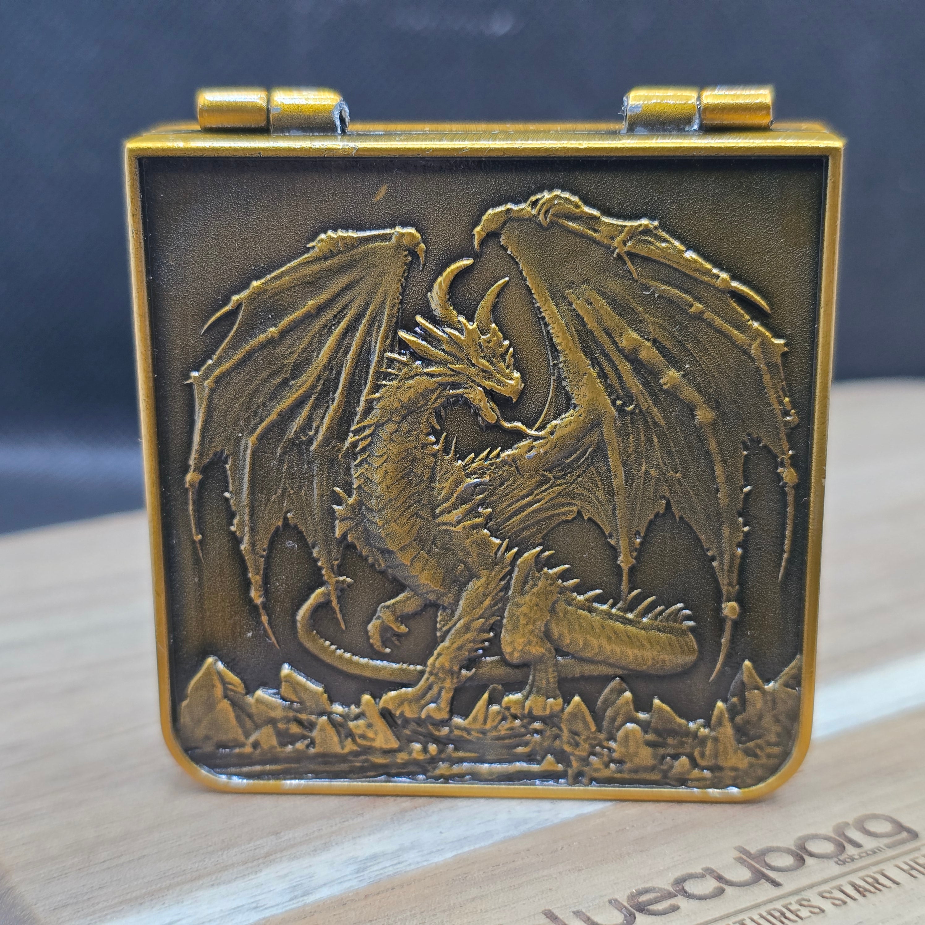 Wyrmhold Dial antique gold closed dragon metal RPG dice spinner case